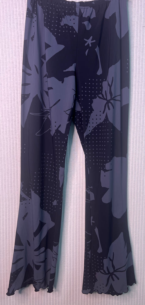#1359 Flared Leggings with Flowers