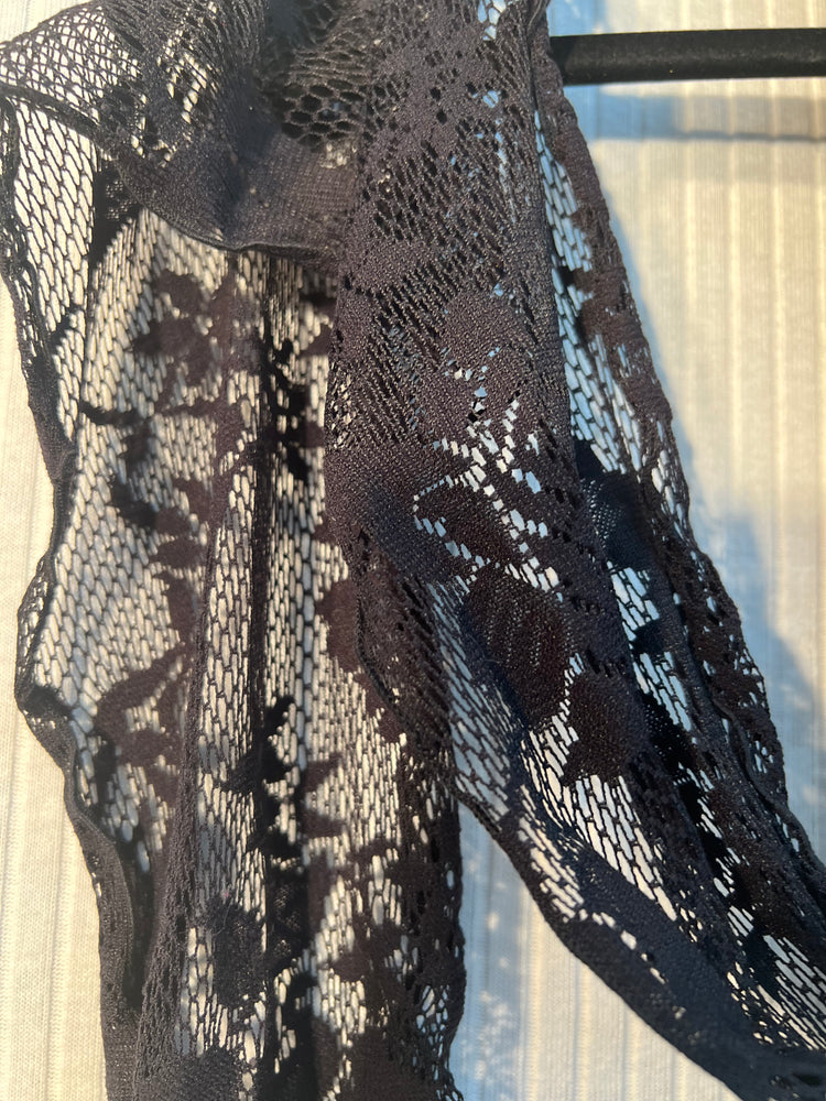 #723 Lace Scarf